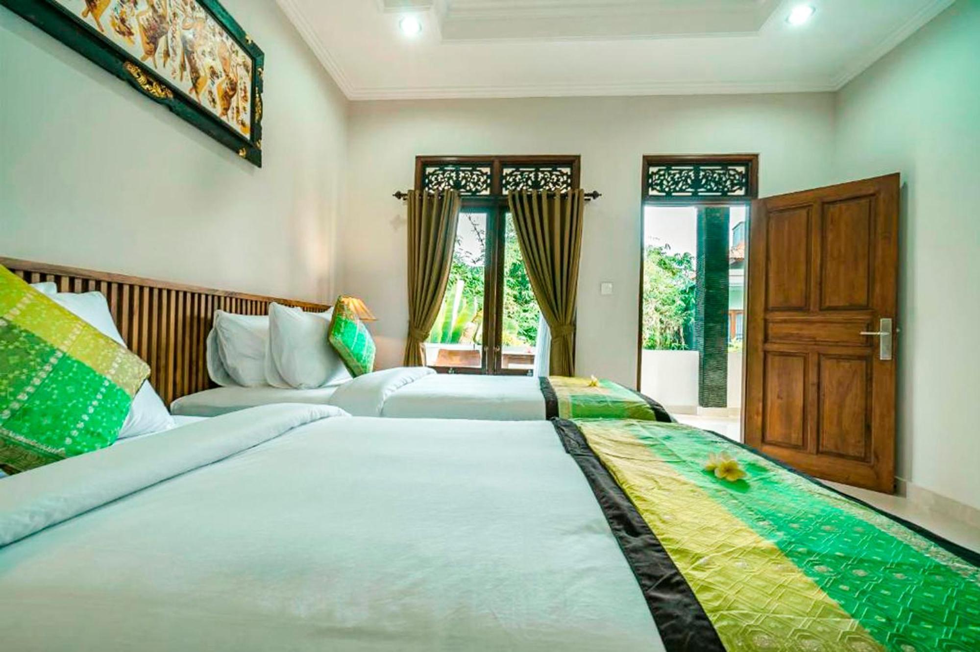 Esty House Hotel Ubud  Luaran gambar